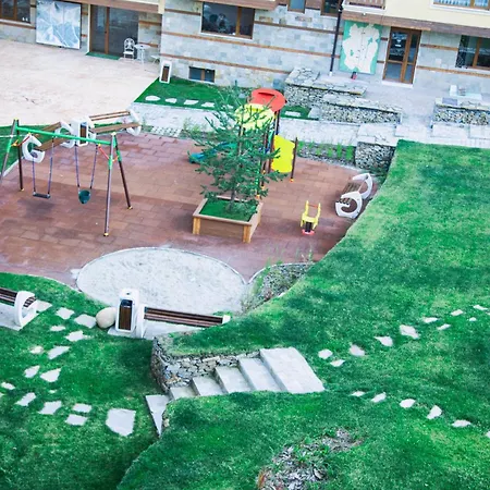 Апартамент New White F Next To Forest The Gondola